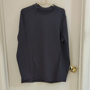 Under Armor Cold Gear Wicking Heavy Long Sleeved Shirt